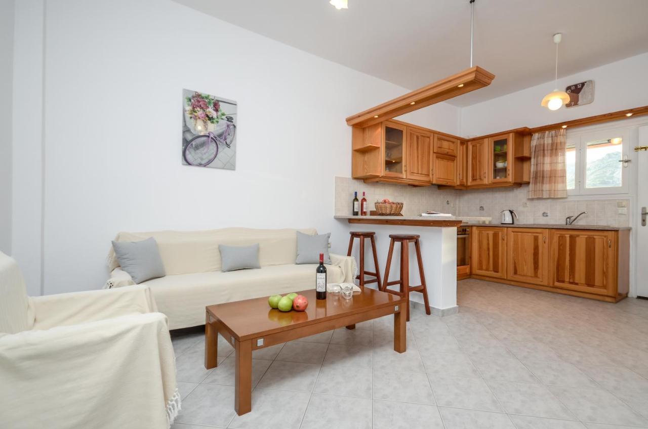 Bernie House Apartment Mélanes Екстериор снимка